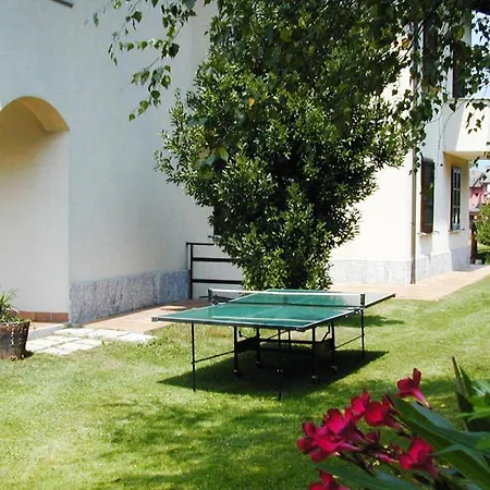 아파트 Pina Garten-ferienwohnung Mit Pool